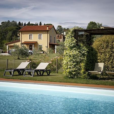 Agriturismo Ai Linchi ลุคคา ภายนอก รูปภาพ