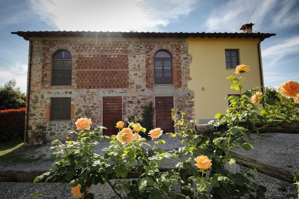 Agriturismo Ai Linchi ลุคคา ภายนอก รูปภาพ