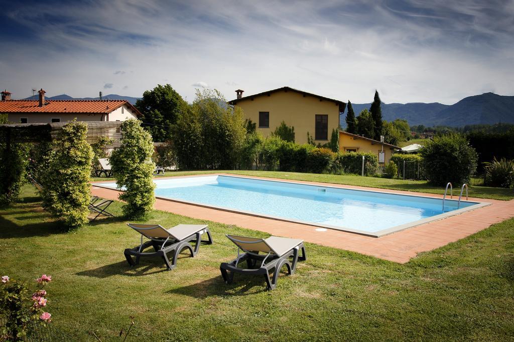 Agriturismo Ai Linchi ลุคคา ภายนอก รูปภาพ