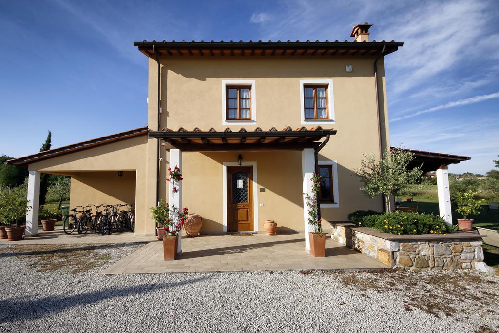 Agriturismo Ai Linchi ลุคคา ภายนอก รูปภาพ