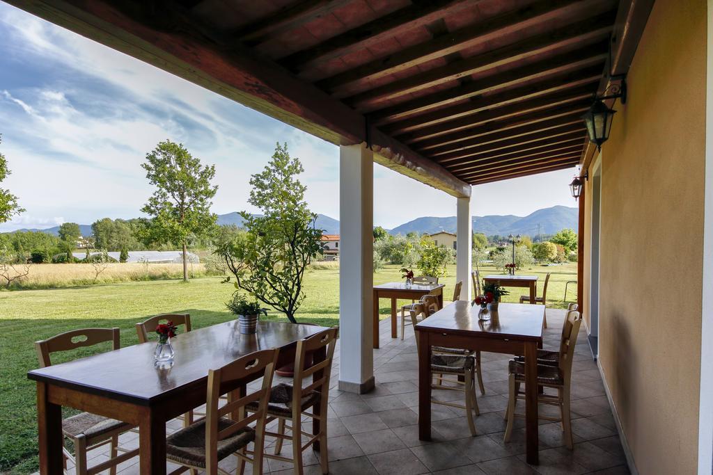 Agriturismo Ai Linchi ลุคคา ภายนอก รูปภาพ