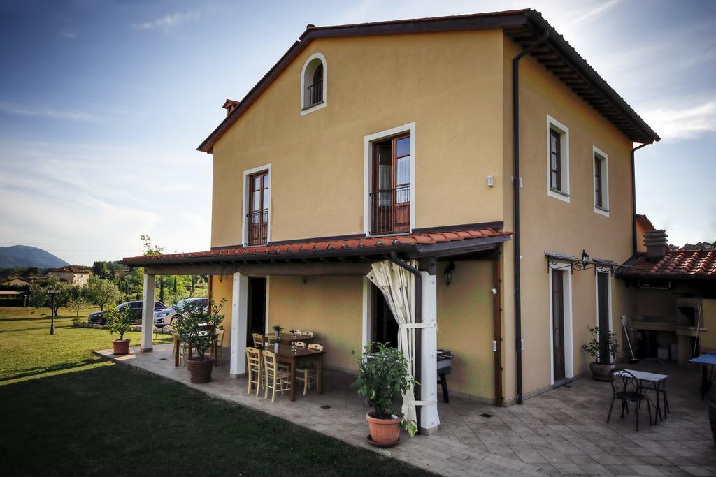 Agriturismo Ai Linchi ลุคคา ภายนอก รูปภาพ