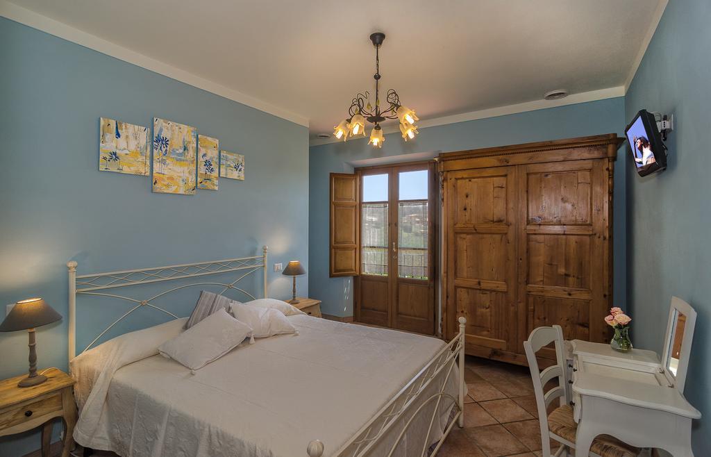 Agriturismo Ai Linchi ลุคคา ภายนอก รูปภาพ
