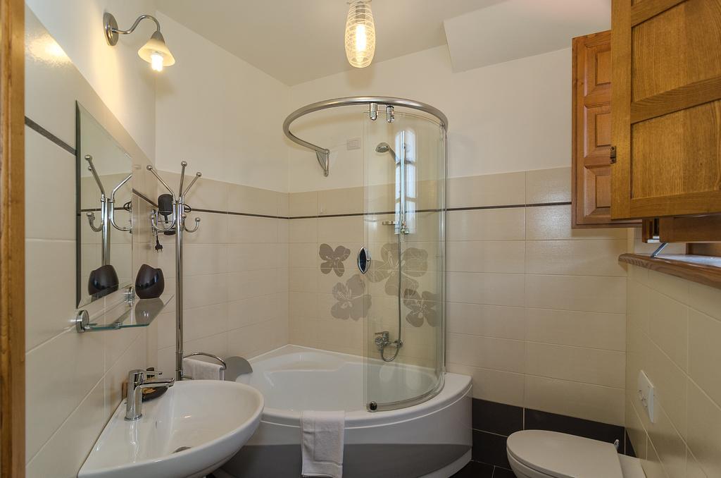 Agriturismo Ai Linchi ลุคคา ภายนอก รูปภาพ