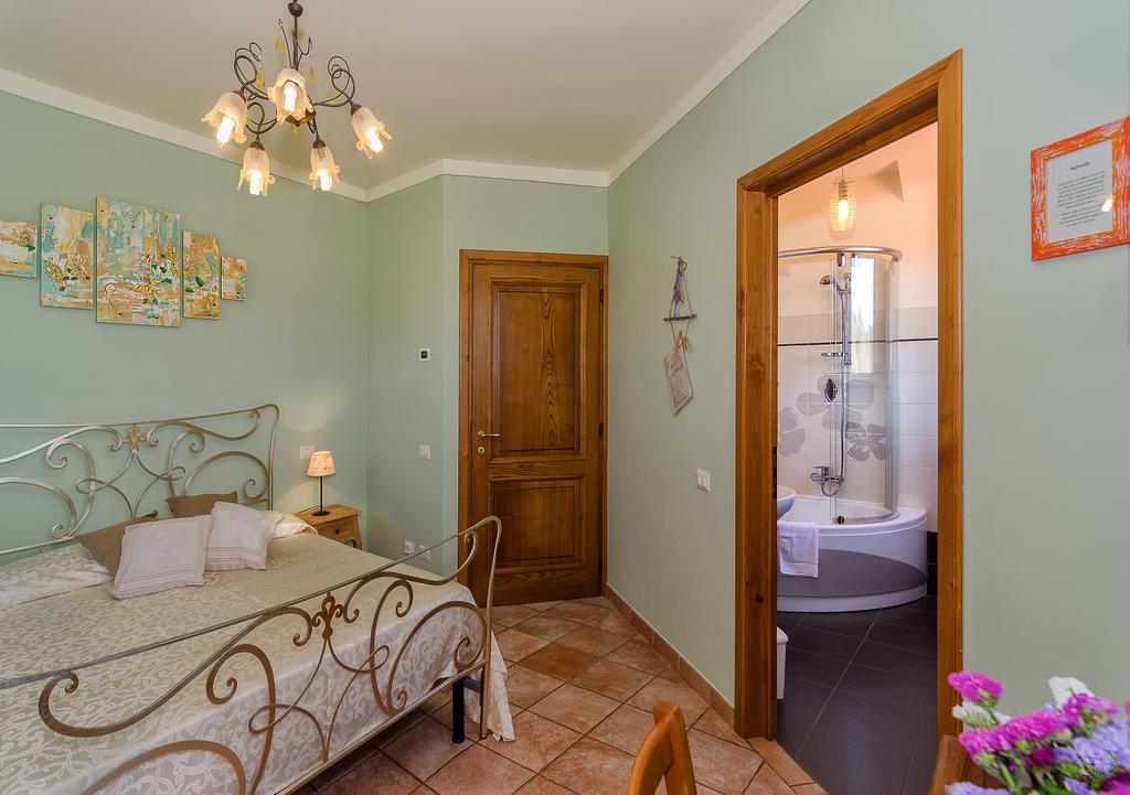 Agriturismo Ai Linchi ลุคคา ภายนอก รูปภาพ