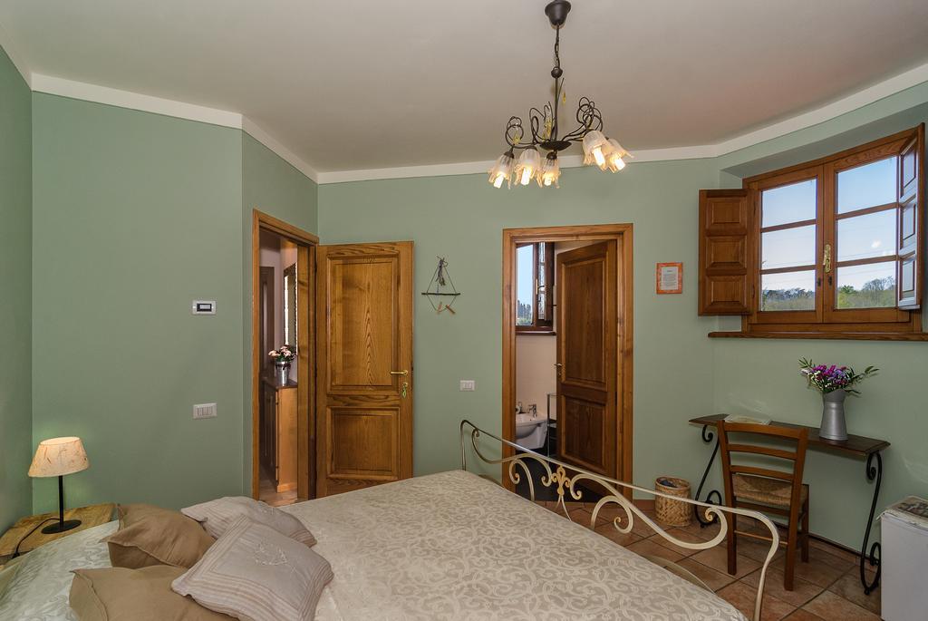 Agriturismo Ai Linchi ลุคคา ภายนอก รูปภาพ