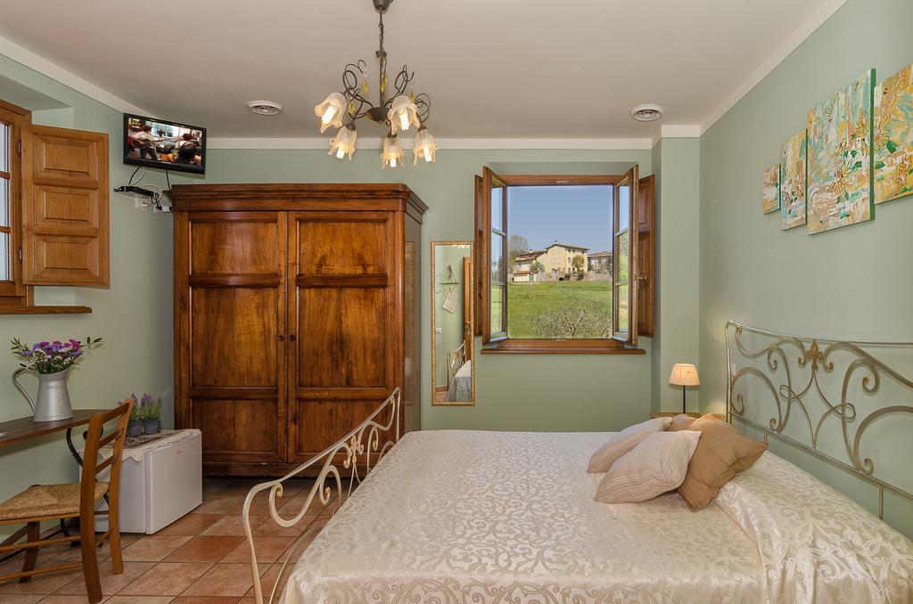 Agriturismo Ai Linchi ลุคคา ภายนอก รูปภาพ