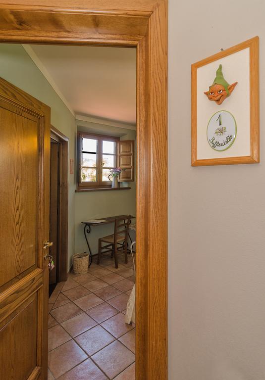 Agriturismo Ai Linchi ลุคคา ภายนอก รูปภาพ