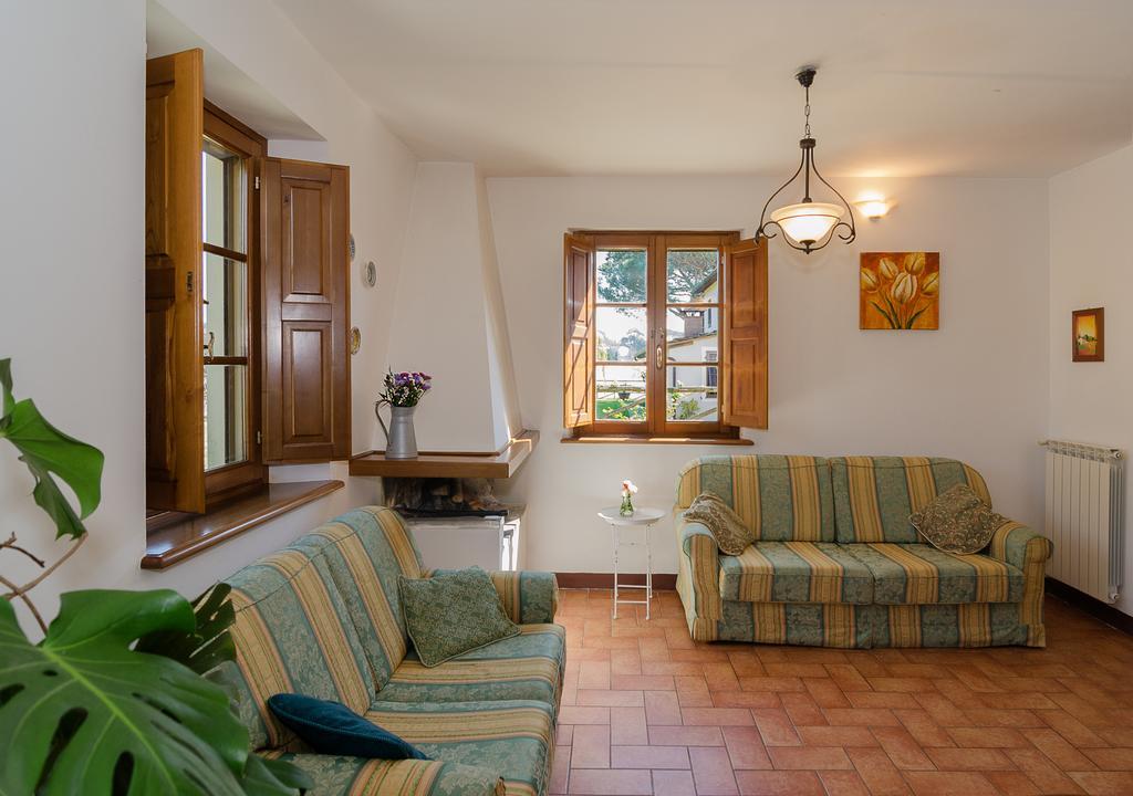 Agriturismo Ai Linchi ลุคคา ภายนอก รูปภาพ