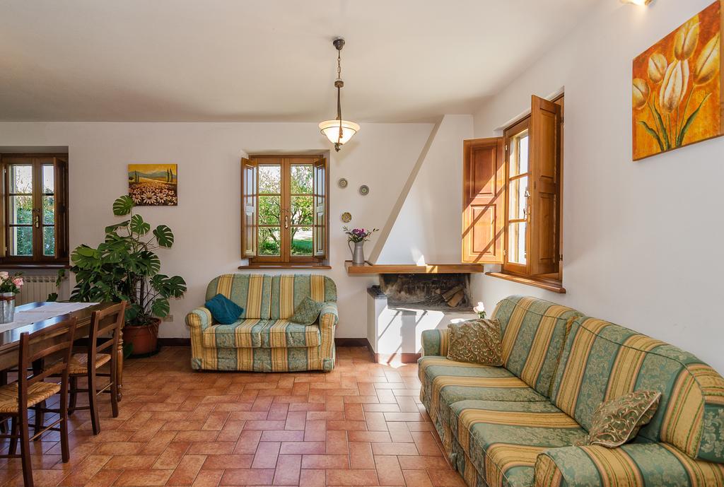 Agriturismo Ai Linchi ลุคคา ภายนอก รูปภาพ