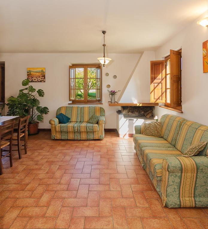 Agriturismo Ai Linchi ลุคคา ภายนอก รูปภาพ