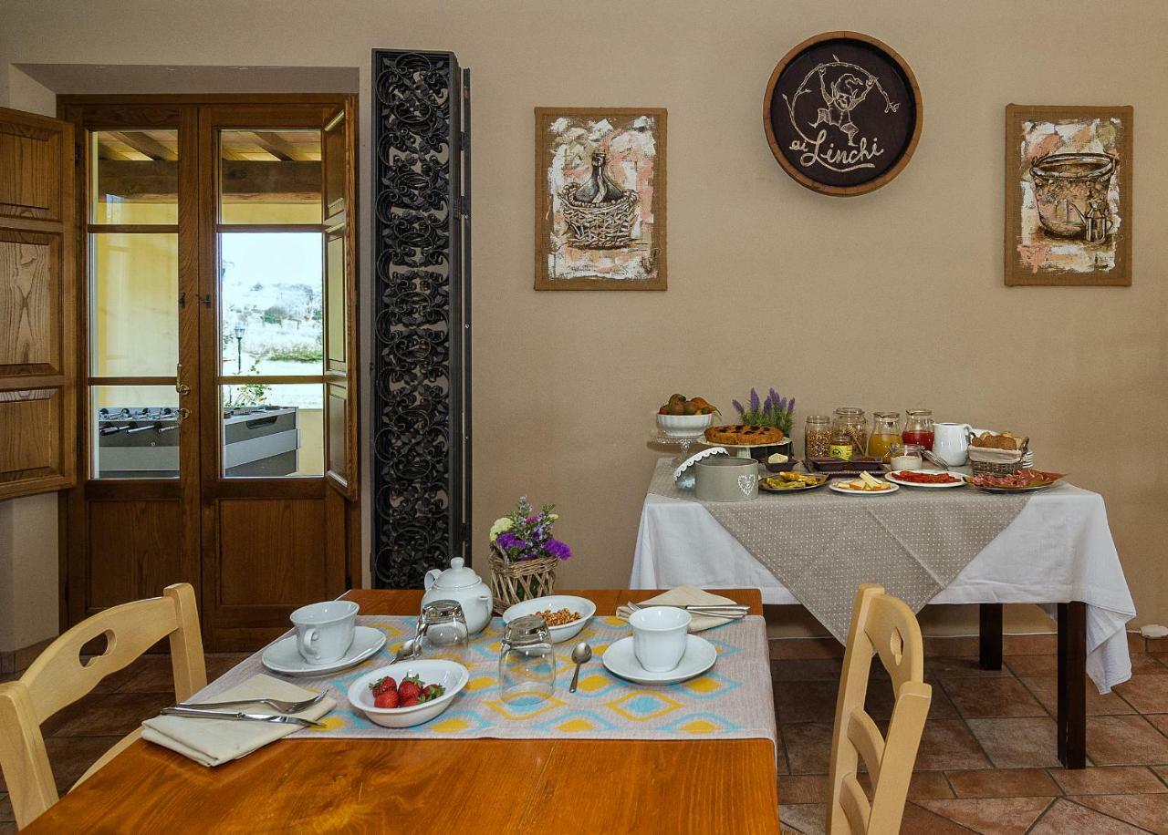 Agriturismo Ai Linchi ลุคคา ภายนอก รูปภาพ